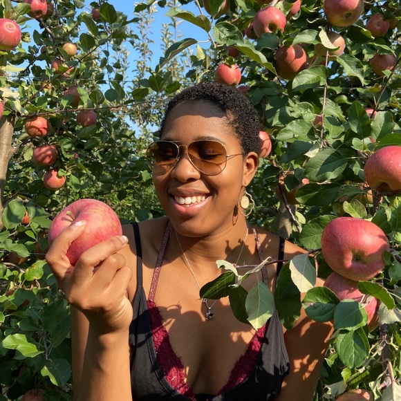 Meet your Posher, Kene - Picture 1 of 1